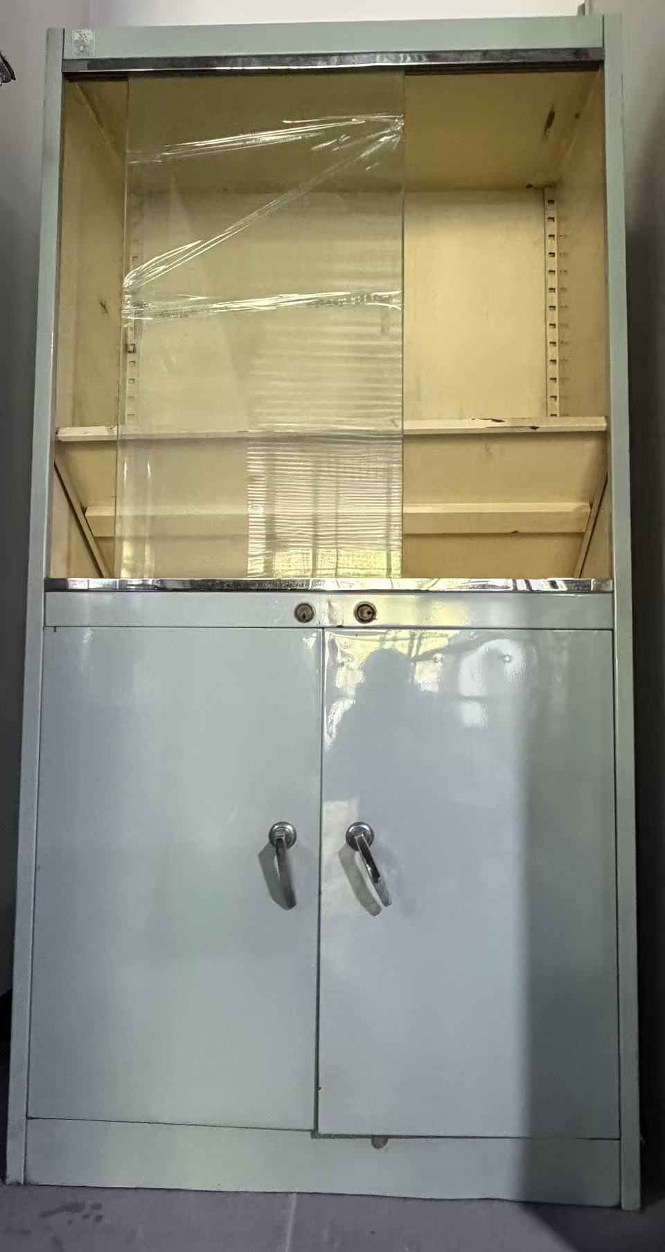 金属储物柜