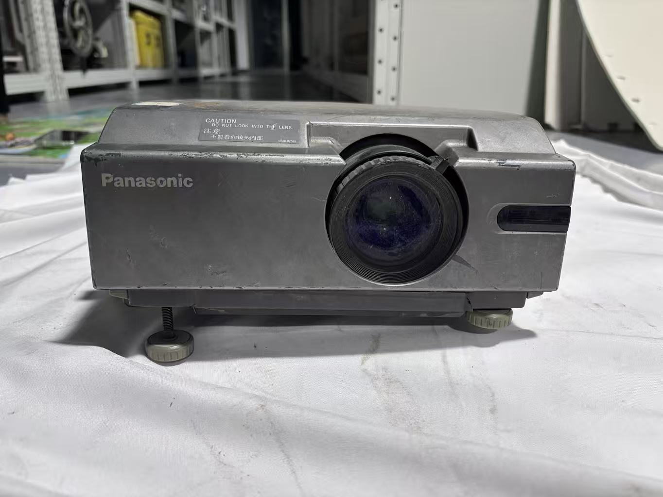 PANASONIC投影仪