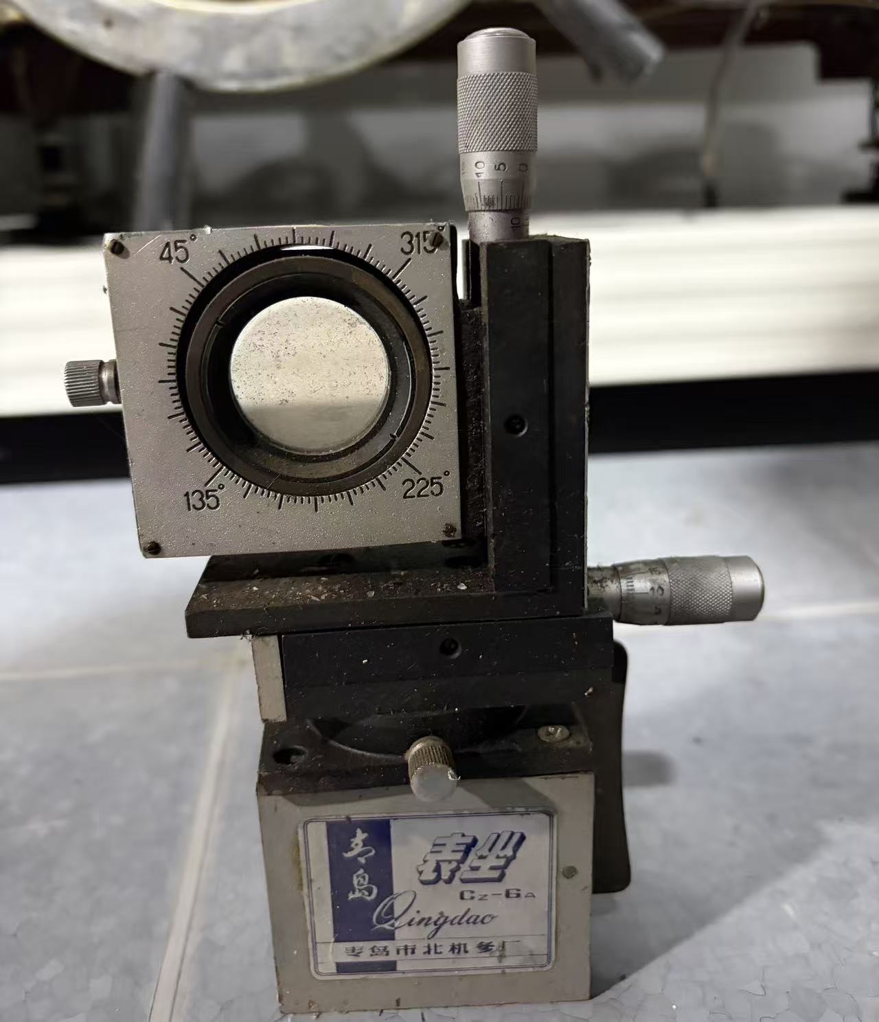 ZJ30-4精密调整架
