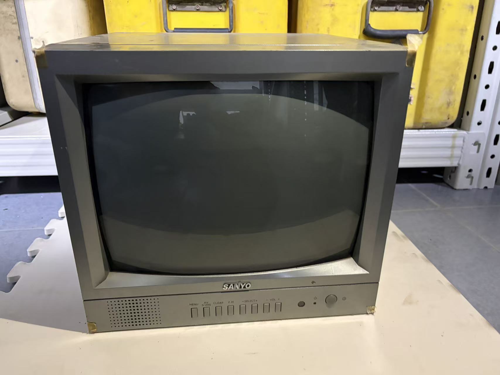 三洋彩色显示器