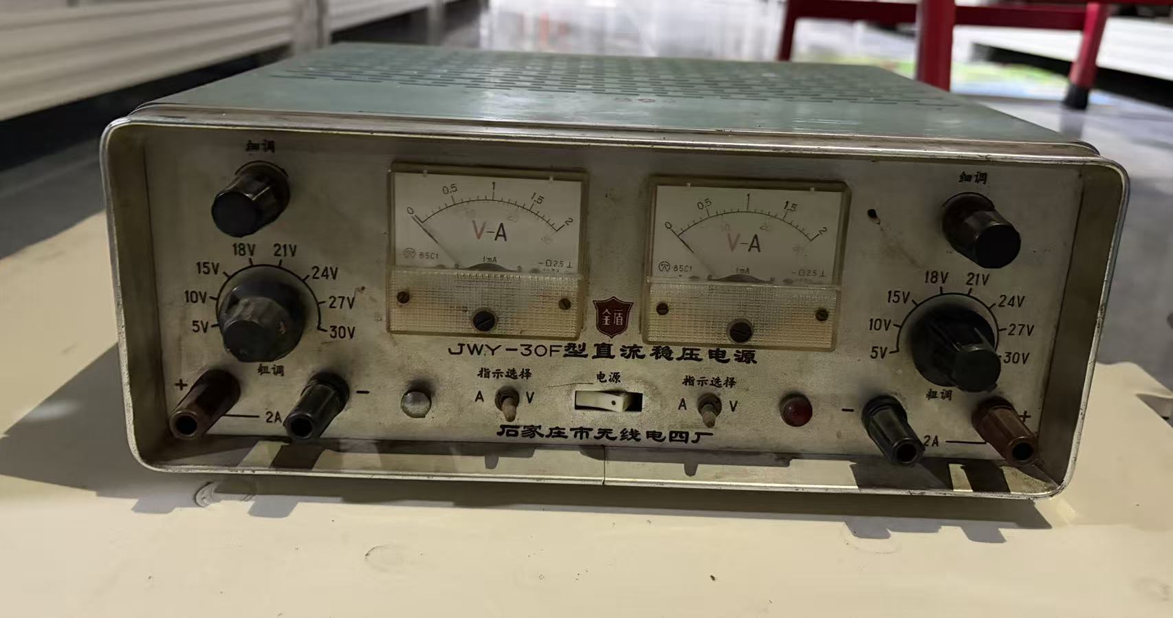 JWY-30F型直流稳压电源