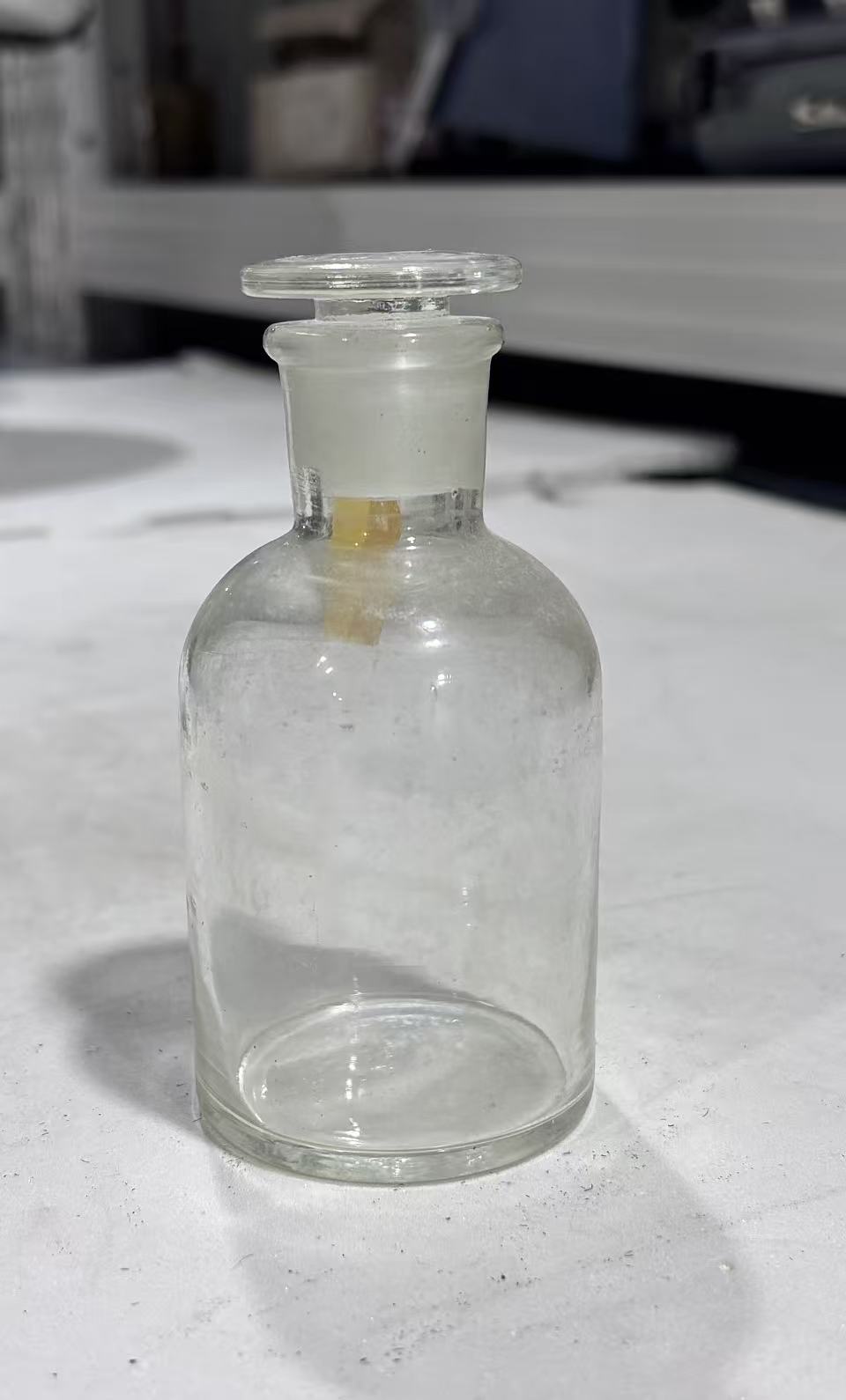 细口瓶