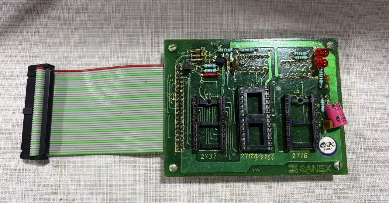 通用单片机仿真器套组零件6