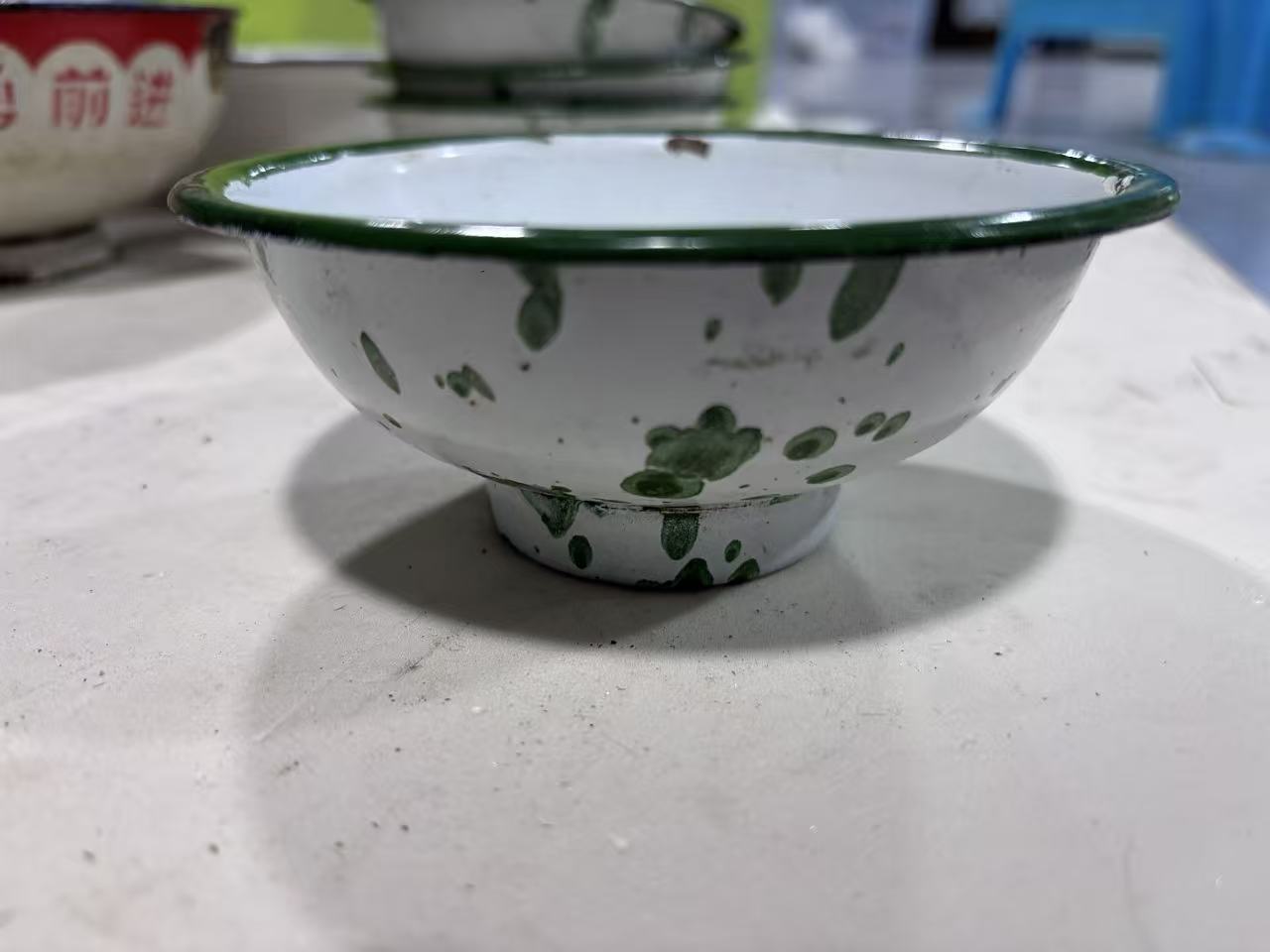 搪瓷碗
