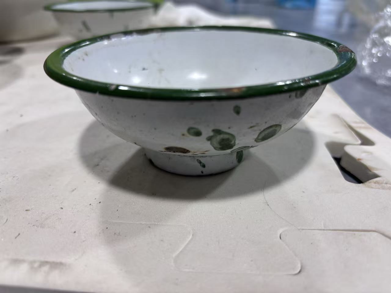 搪瓷碗