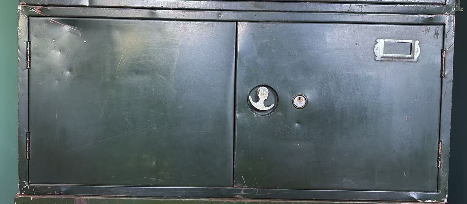 铁皮柜