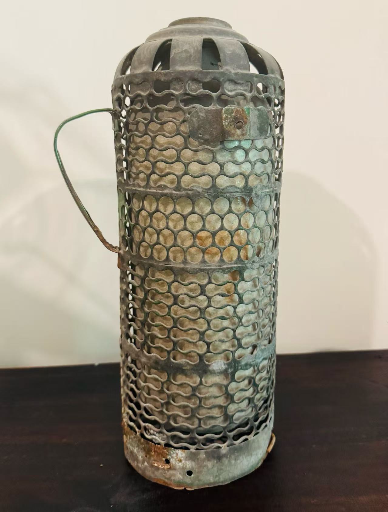 老式暖水瓶