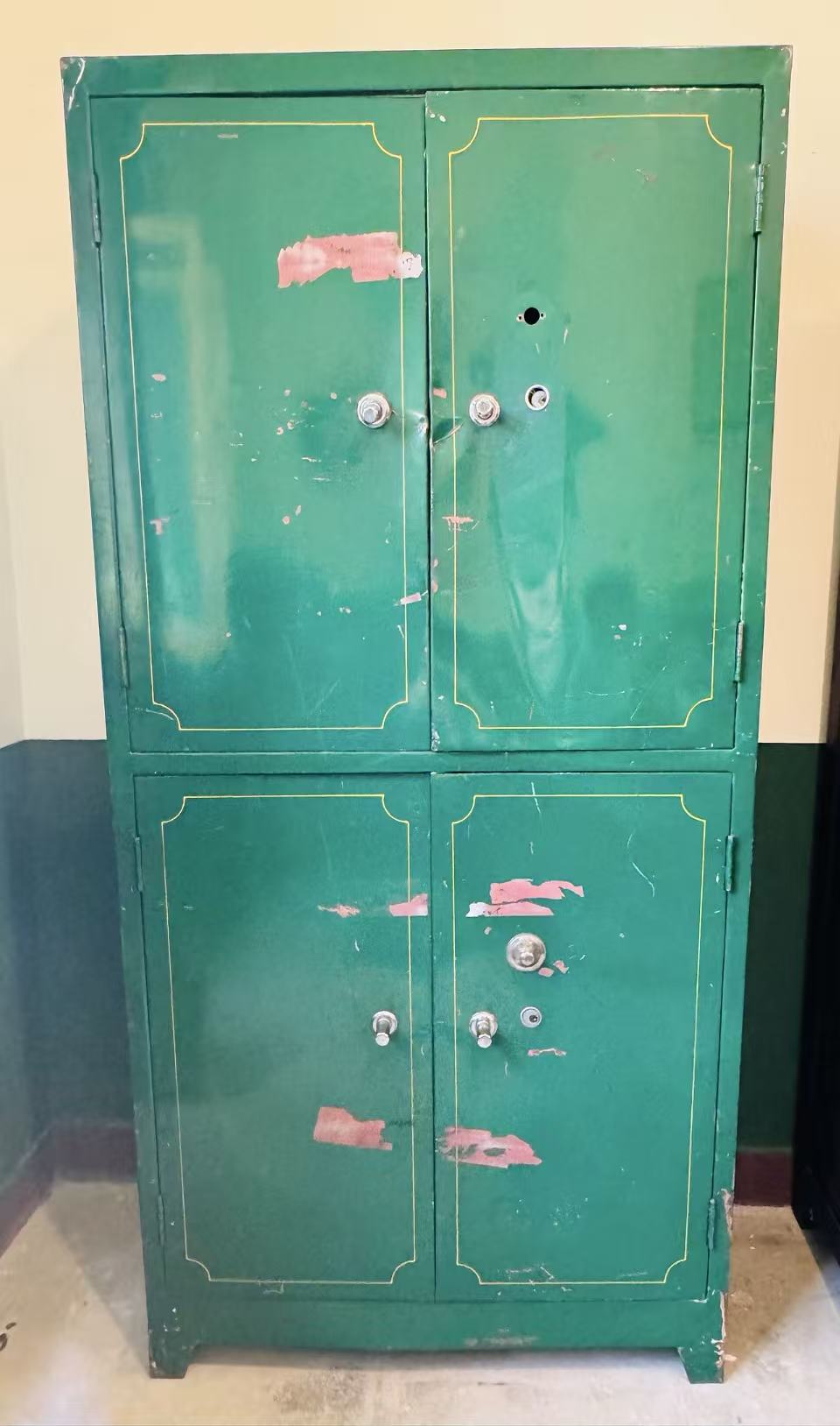 绿色铁皮柜