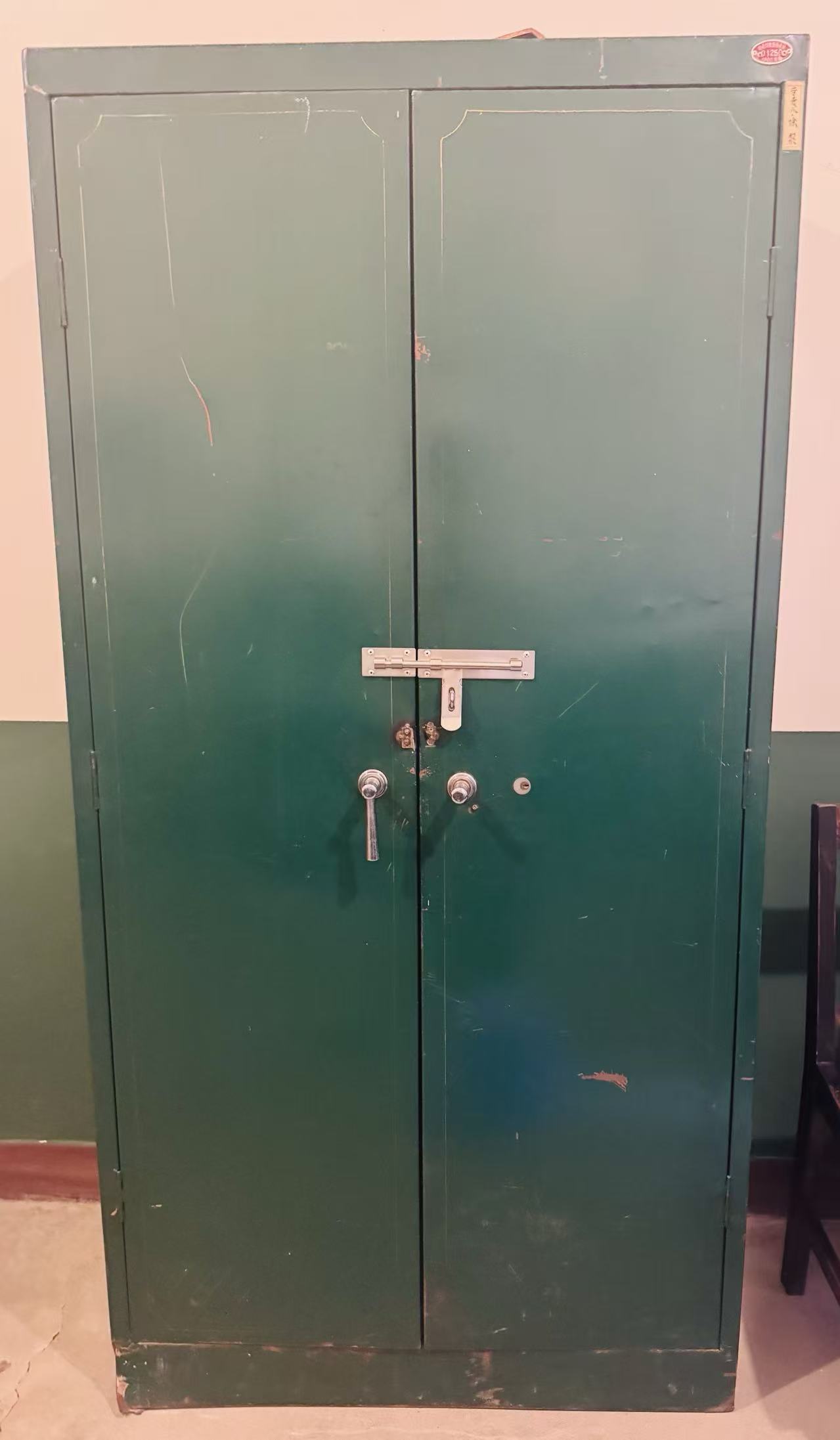 绿色铁皮柜
