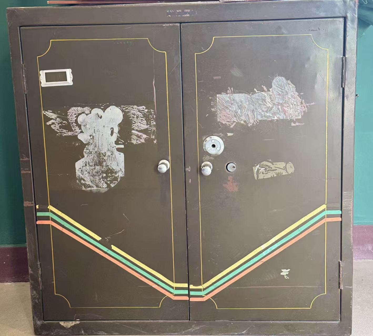 绿色铁皮柜
