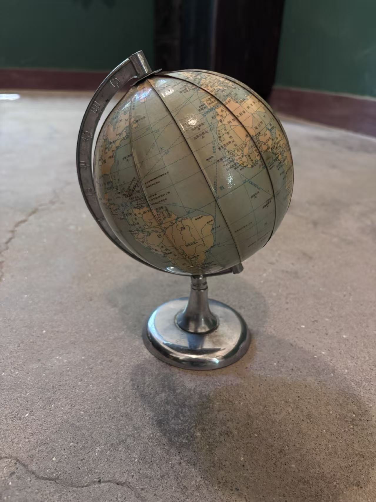 经纬网地球仪
