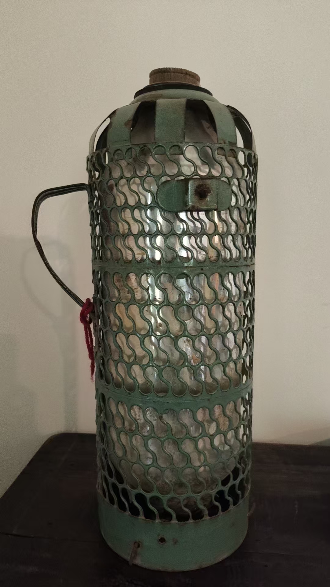老式暖水瓶
