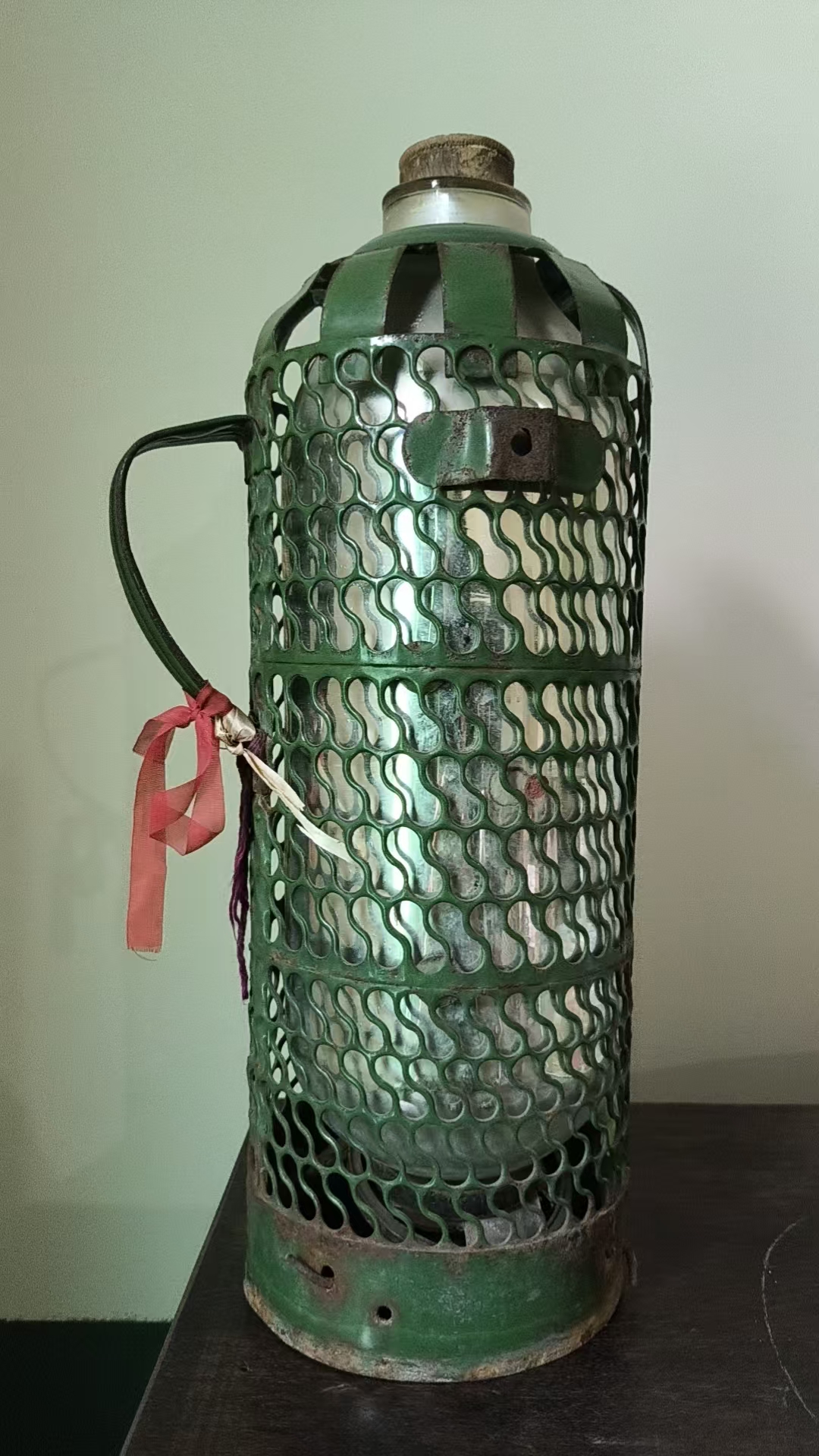 老式暖水瓶