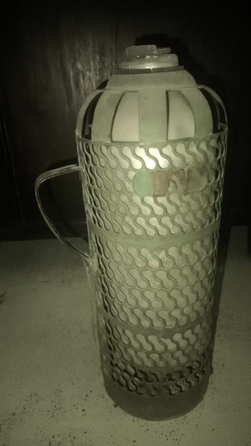 老式暖水瓶