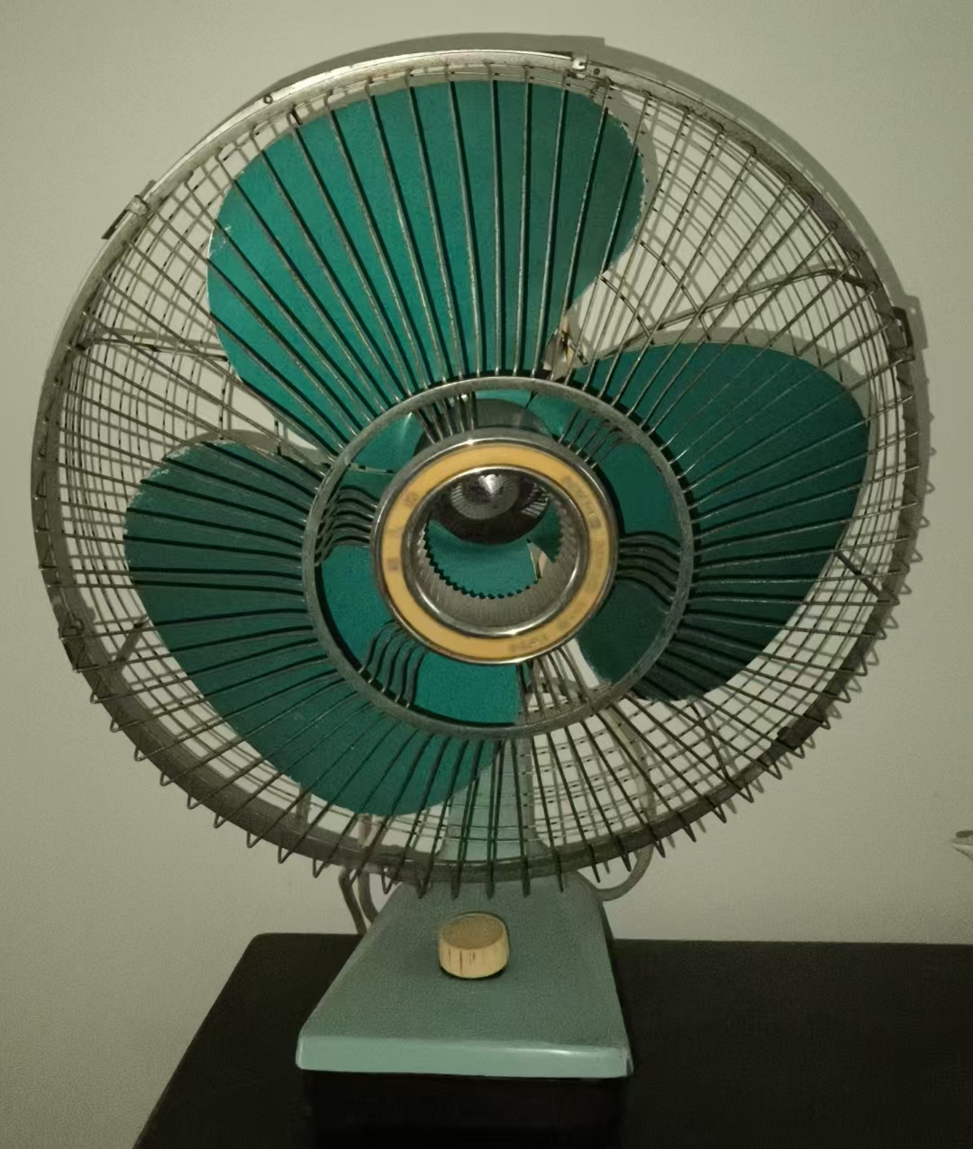 海狮牌老式电风扇