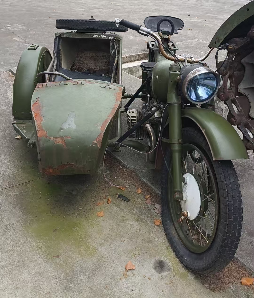 长江750型边三轮摩托车