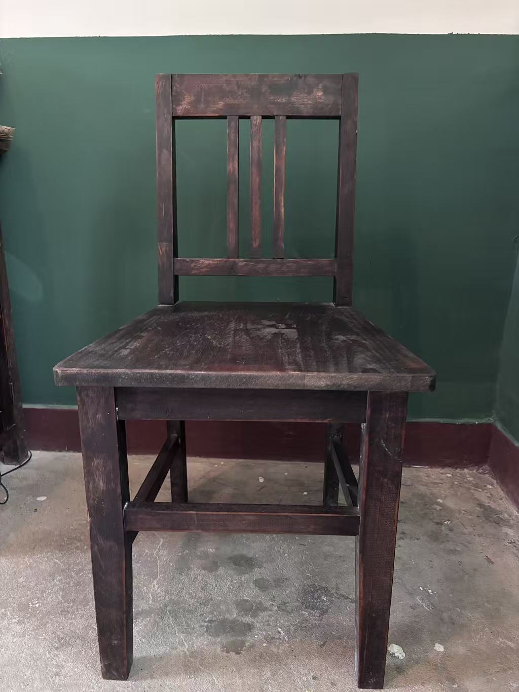 木质独凳