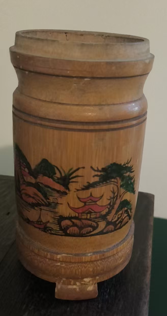 竹笔筒