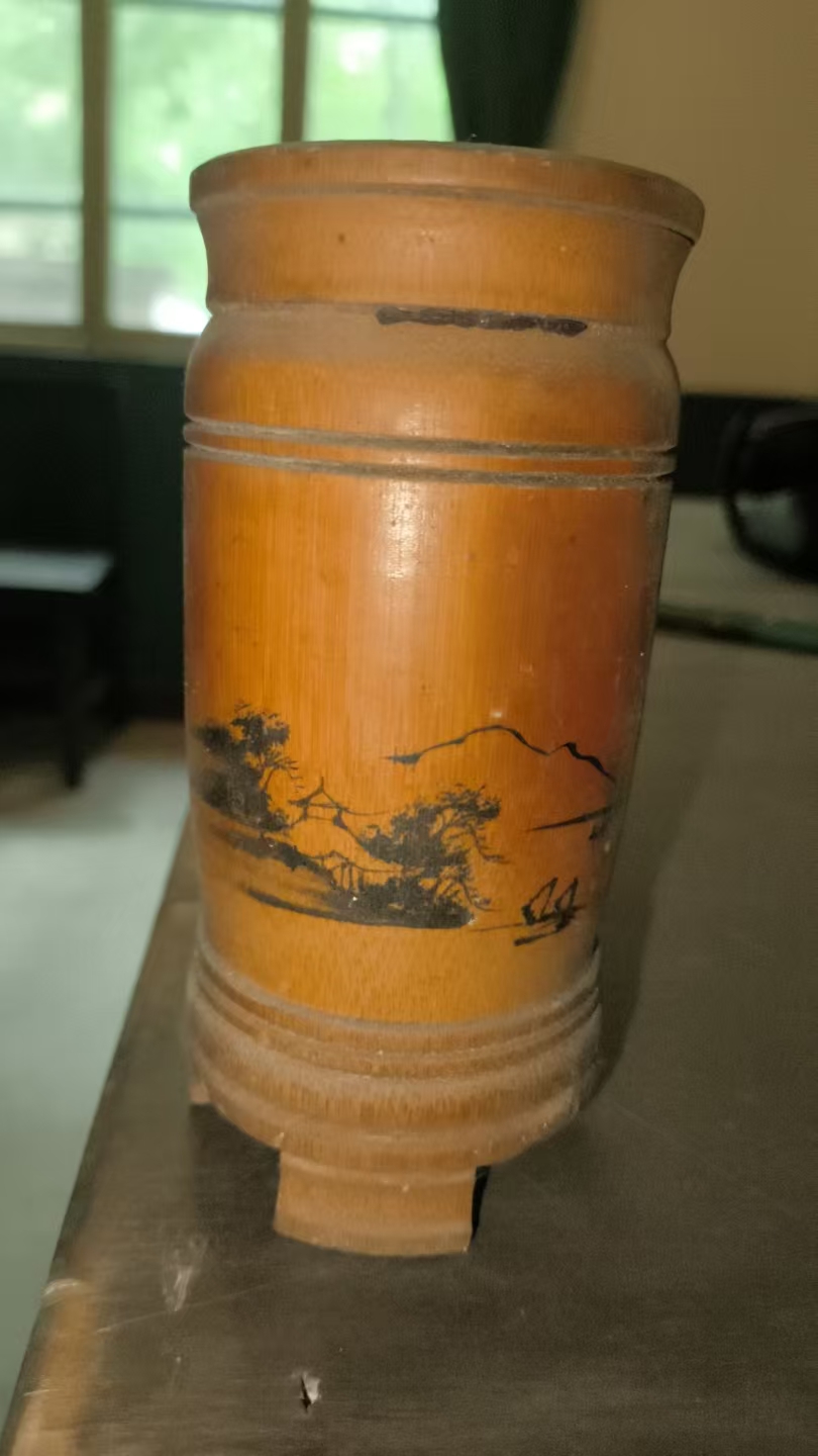 竹笔筒