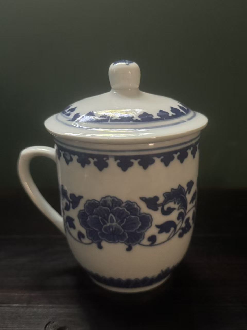 青花瓷杯