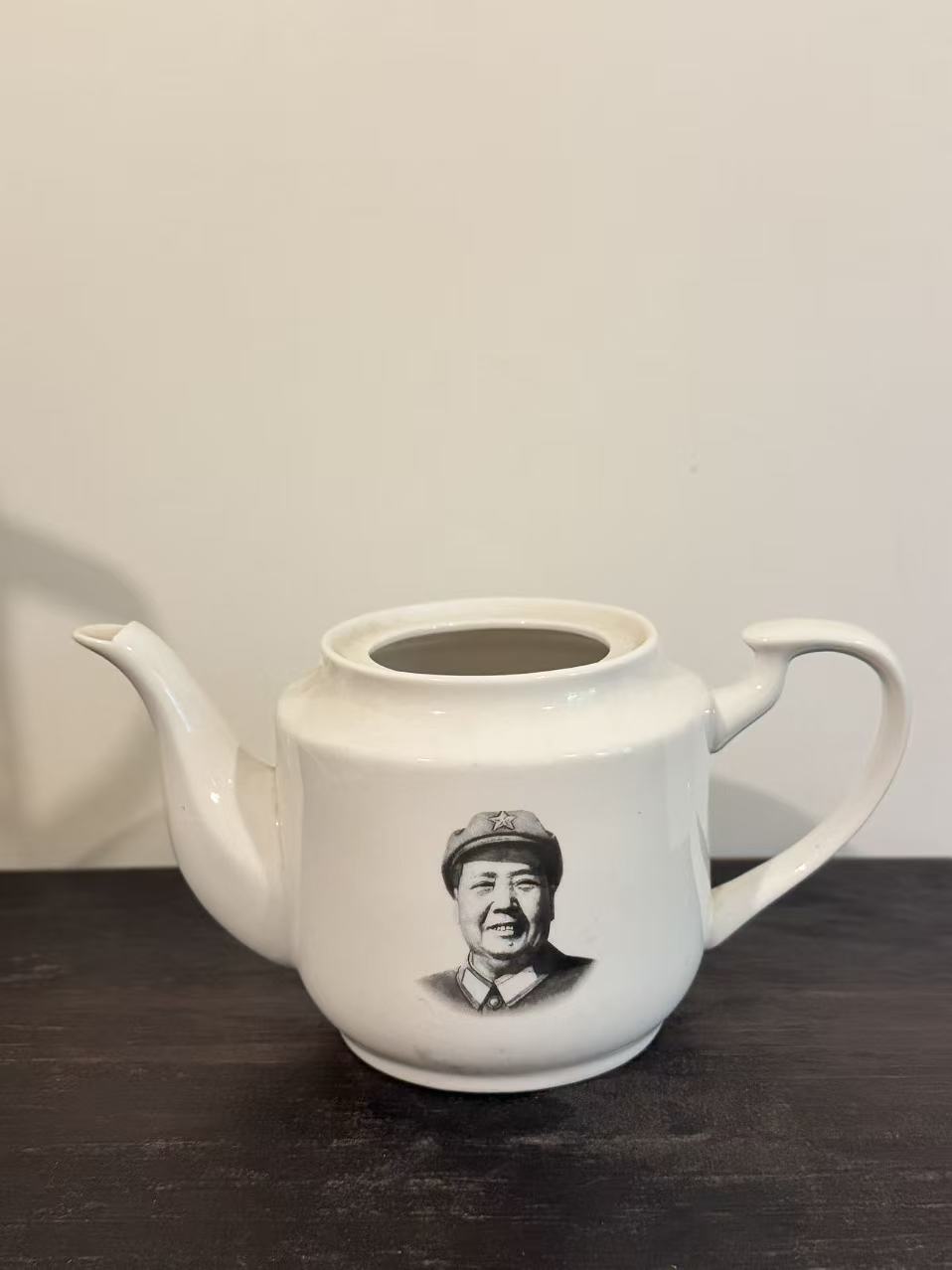毛主席头像陶瓷茶壶身