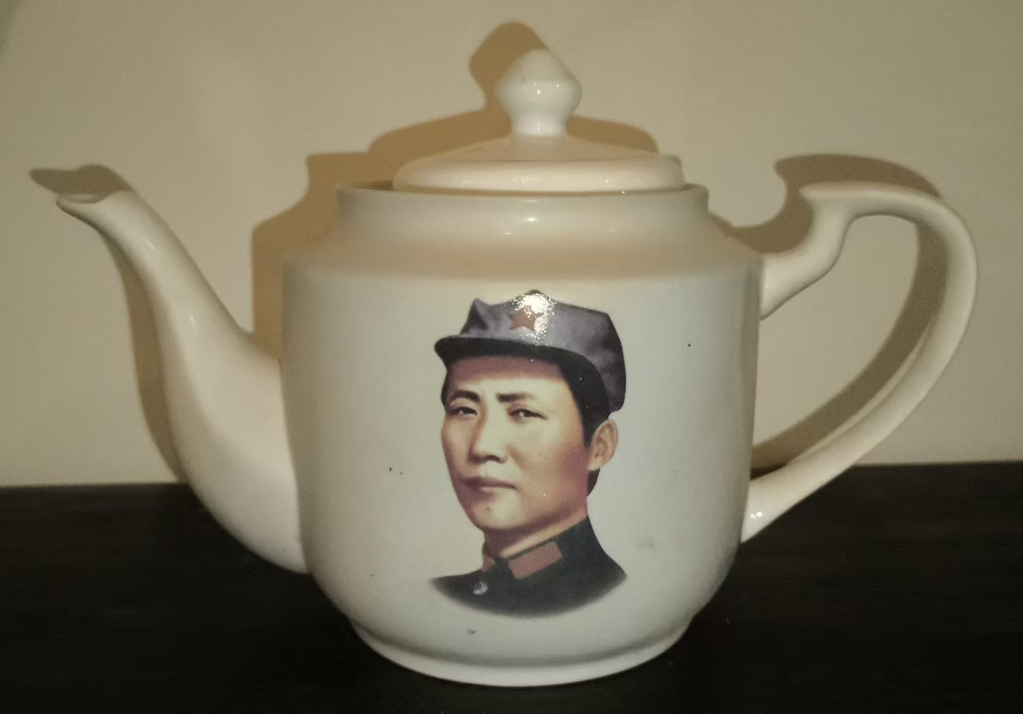毛主席头像陶瓷茶壶