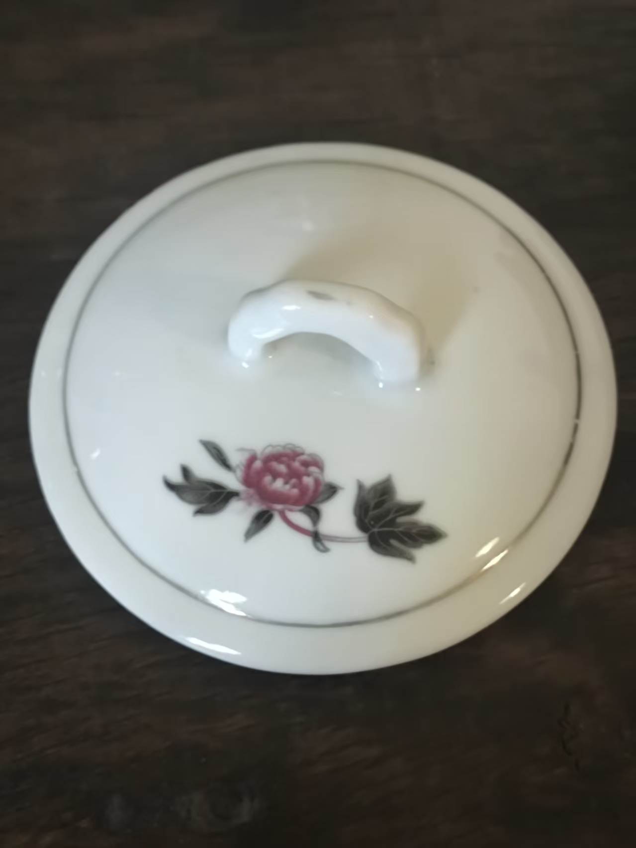牡丹纹瓷茶杯盖