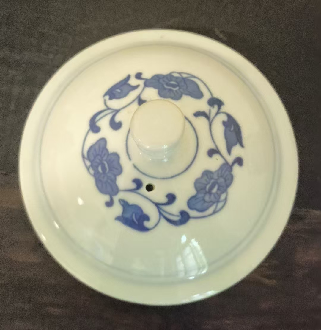 青花瓷杯盖