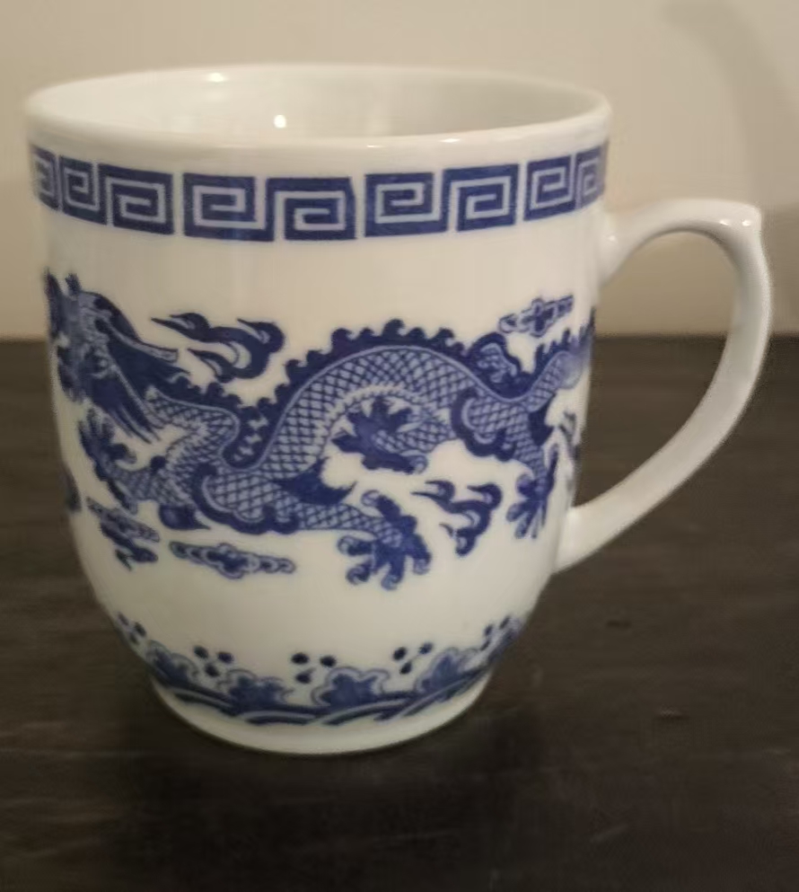 青花瓷杯身