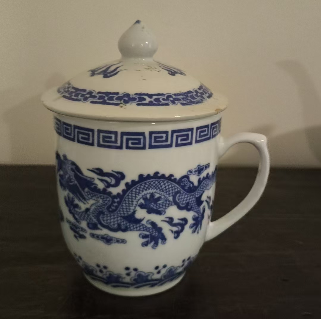 青花瓷杯