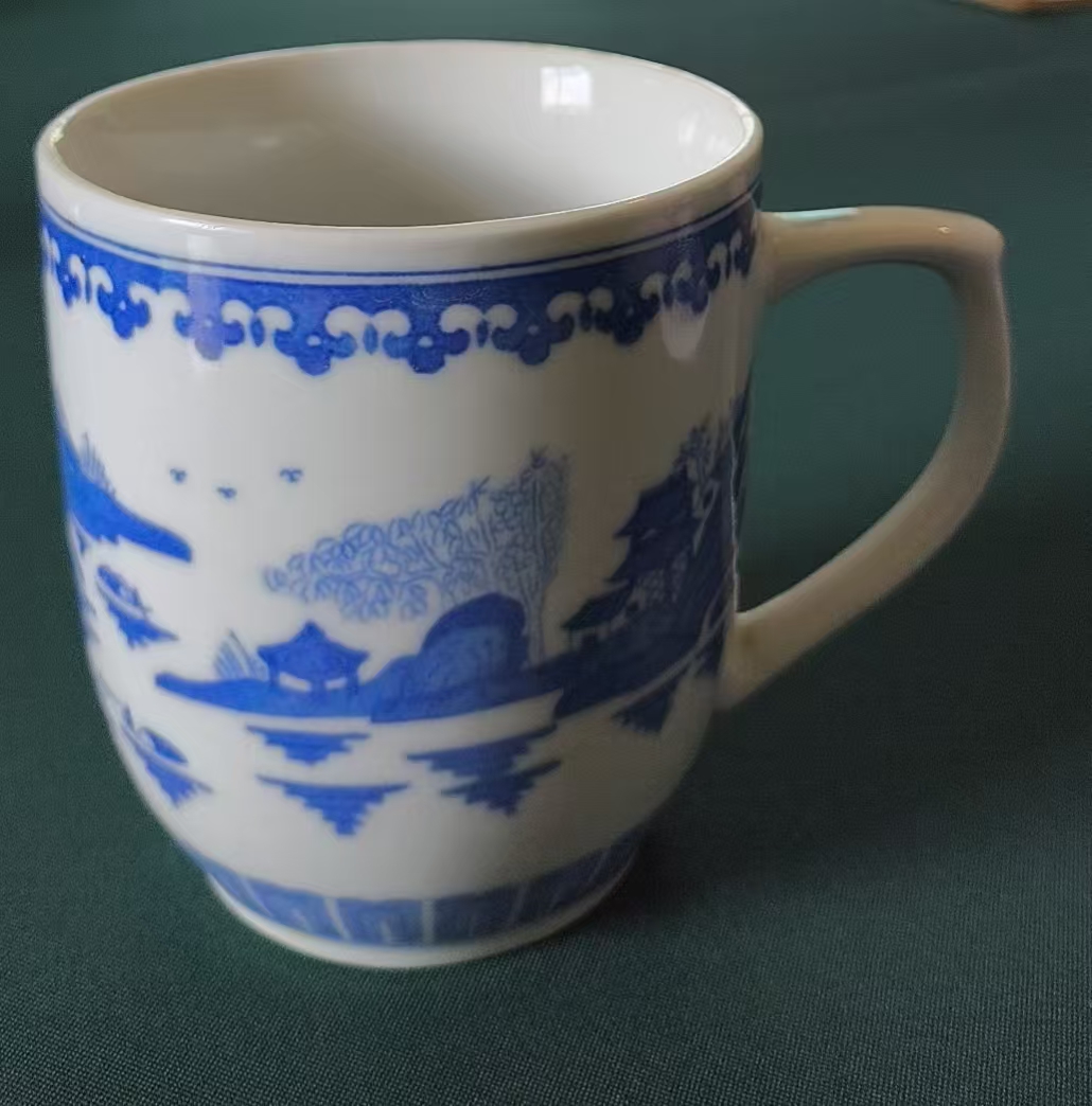 瓷茶杯身
