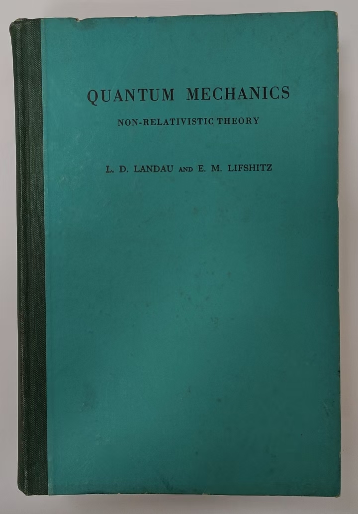 QUANTUM MECHANICS NON-RELATIVISTIC THEORY