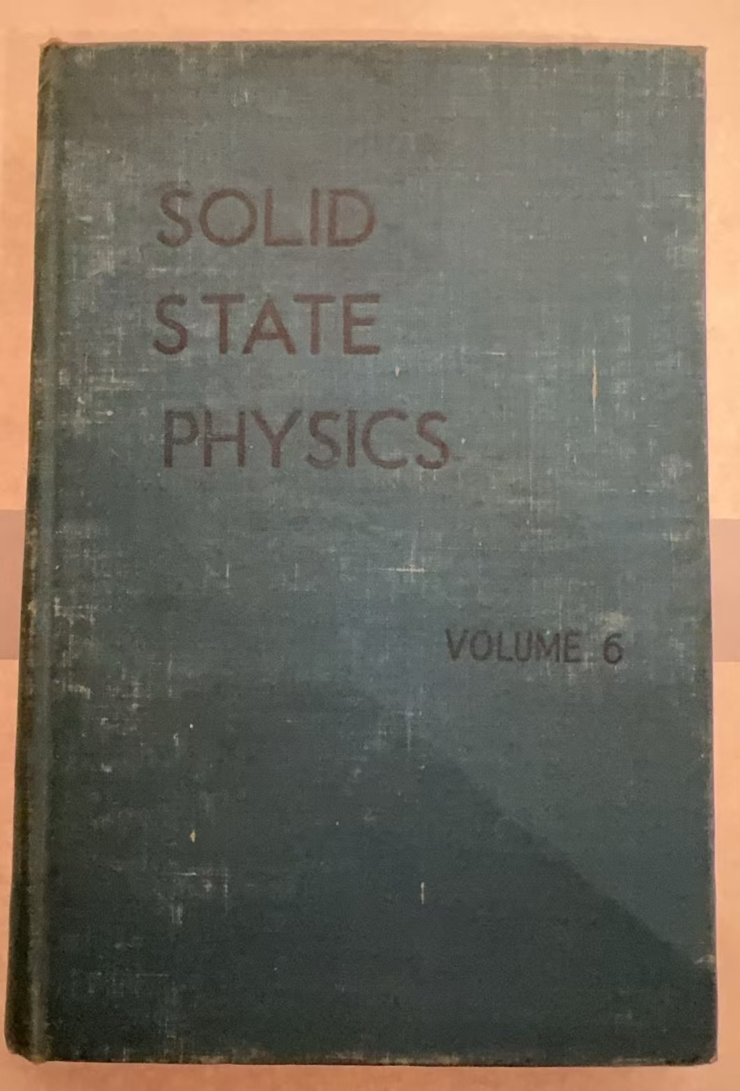 SOLID STATE PHYSICS
VOLUME 6