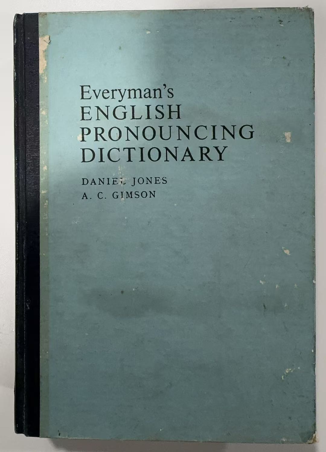 Everyman's ENGLISH PRONOUNCING DICTIONNARY